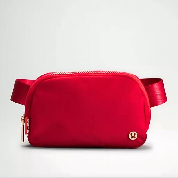 lululemon athletica Red Crossbody Bag - Picture 1 of 8